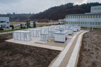 UCED spustila největší bateriové úložiště na Slovensku: 10 MW BESS v Považské Bystrici za 125 milionů korun