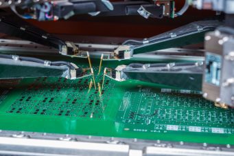 Gatema PCB umí rychlý vývoj prototypů moderních desek plošných spojů. Číny se nebojí