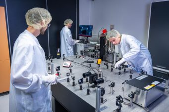 Světlem řízený mikroskop z Brna slibuje ostřejší pohled i nové možnosti zkoumání